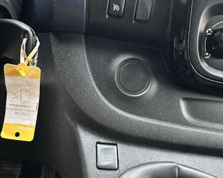 Чорний Опель Віваро, об'ємом двигуна 1.6 л та пробігом 213 тис. км за 16500 $, фото 20 на Automoto.ua