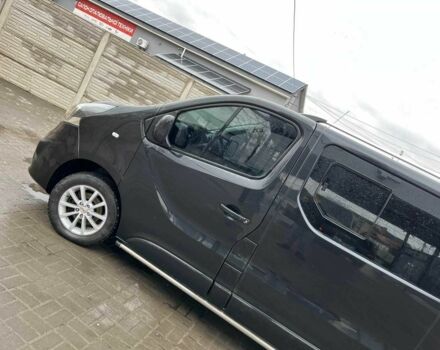 Чорний Опель Віваро, об'ємом двигуна 1.6 л та пробігом 166 тис. км за 16500 $, фото 4 на Automoto.ua