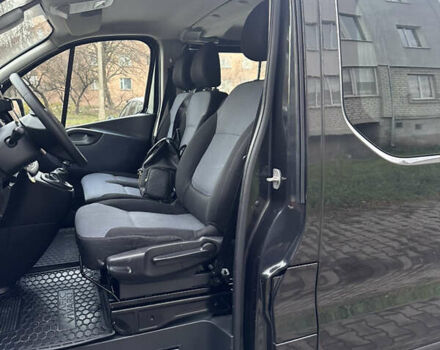 Чорний Опель Віваро, об'ємом двигуна 1.6 л та пробігом 213 тис. км за 16500 $, фото 12 на Automoto.ua