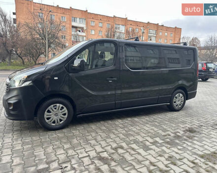 Чорний Опель Віваро, об'ємом двигуна 1.6 л та пробігом 213 тис. км за 16500 $, фото 11 на Automoto.ua