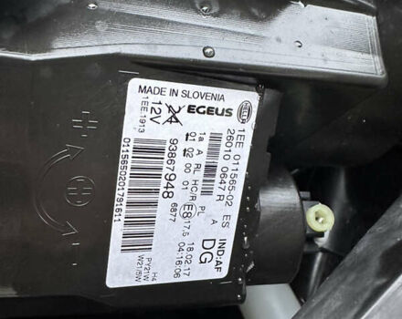 Чорний Опель Віваро, об'ємом двигуна 1.6 л та пробігом 213 тис. км за 16500 $, фото 33 на Automoto.ua