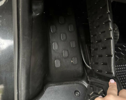 Чорний Опель Віваро, об'ємом двигуна 1.6 л та пробігом 213 тис. км за 16500 $, фото 17 на Automoto.ua