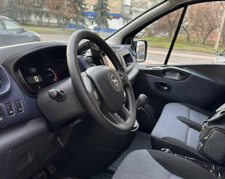 Чорний Опель Віваро, об'ємом двигуна 1.6 л та пробігом 213 тис. км за 16500 $, фото 13 на Automoto.ua