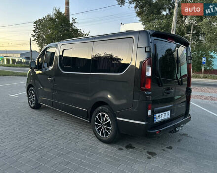 Черный Опель Виваро, объемом двигателя 1.6 л и пробегом 120 тыс. км за 15500 $, фото 6 на Automoto.ua