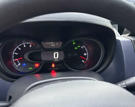 Чорний Опель Віваро, об'ємом двигуна 1.6 л та пробігом 213 тис. км за 16500 $, фото 15 на Automoto.ua