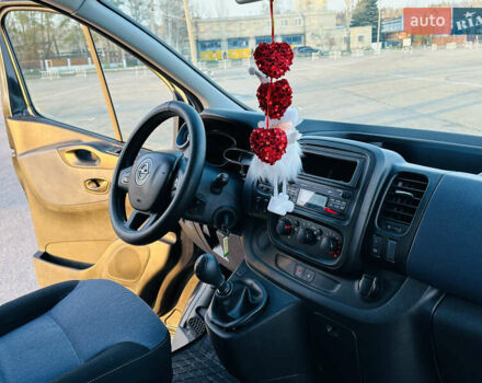 Черный Опель Виваро, объемом двигателя 1.6 л и пробегом 180 тыс. км за 22900 $, фото 26 на Automoto.ua