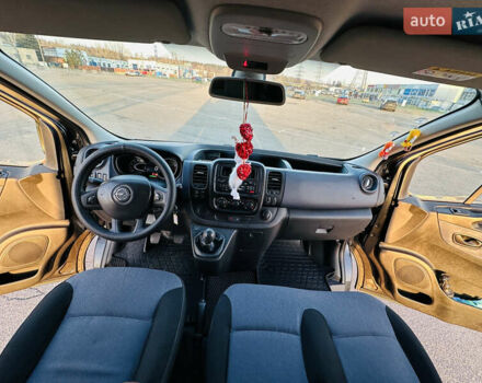 Черный Опель Виваро, объемом двигателя 1.6 л и пробегом 180 тыс. км за 22900 $, фото 29 на Automoto.ua