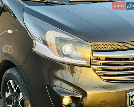 Черный Опель Виваро, объемом двигателя 1.6 л и пробегом 180 тыс. км за 22900 $, фото 14 на Automoto.ua