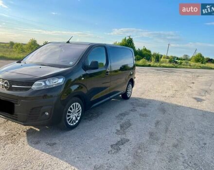 Черный Опель Виваро, объемом двигателя 2 л и пробегом 180 тыс. км за 22700 $, фото 6 на Automoto.ua