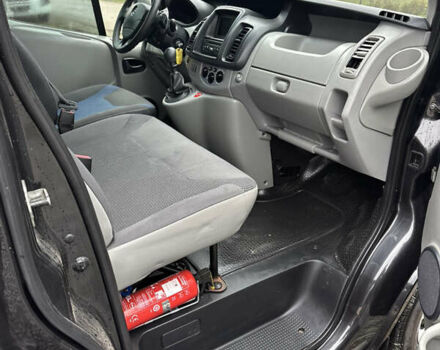 Черный Опель Виваро, объемом двигателя 2 л и пробегом 583 тыс. км за 10500 $, фото 12 на Automoto.ua