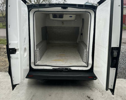 Черный Опель Виваро, объемом двигателя 2 л и пробегом 583 тыс. км за 10500 $, фото 8 на Automoto.ua