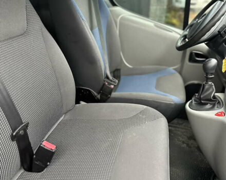 Черный Опель Виваро, объемом двигателя 2 л и пробегом 583 тыс. км за 10500 $, фото 14 на Automoto.ua