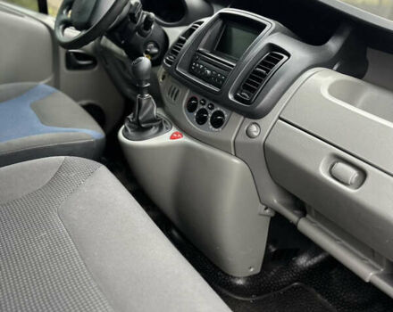 Черный Опель Виваро, объемом двигателя 2 л и пробегом 583 тыс. км за 10500 $, фото 13 на Automoto.ua