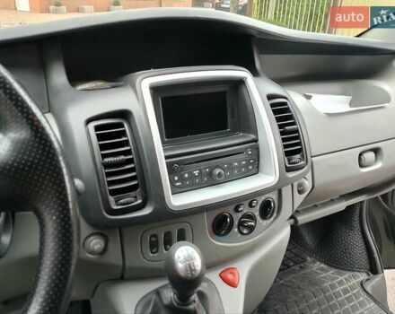 Черный Опель Виваро, объемом двигателя 2 л и пробегом 234 тыс. км за 15000 $, фото 8 на Automoto.ua