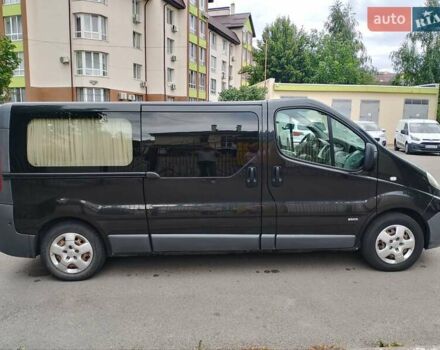 Черный Опель Виваро, объемом двигателя 2 л и пробегом 234 тыс. км за 15000 $, фото 7 на Automoto.ua