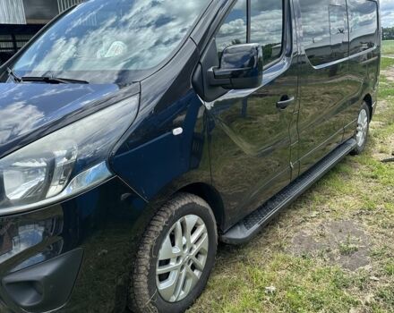 Черный Опель Виваро, объемом двигателя 1.6 л и пробегом 245 тыс. км за 14500 $, фото 2 на Automoto.ua