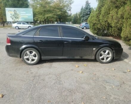 Черный Опель Виваро, объемом двигателя 2.2 л и пробегом 300 тыс. км за 4399 $, фото 4 на Automoto.ua