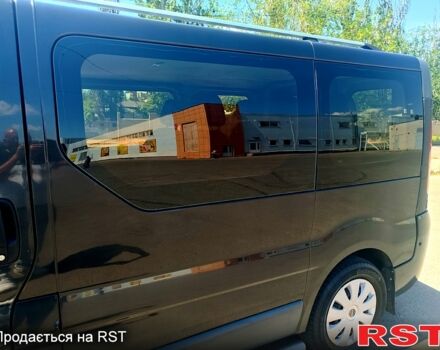 Черный Опель Виваро, объемом двигателя 2 л и пробегом 354 тыс. км за 9200 $, фото 4 на Automoto.ua