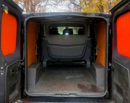 Чорний Опель Віваро, об'ємом двигуна 1.6 л та пробігом 236 тис. км за 19000 $, фото 9 на Automoto.ua