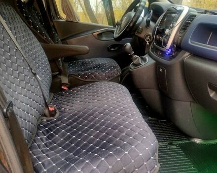 Чорний Опель Віваро, об'ємом двигуна 1.6 л та пробігом 236 тис. км за 19000 $, фото 2 на Automoto.ua