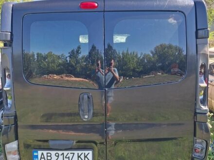 Опель Виваро 2001 в Песчанке на Automoto.ua Черный Опель Виваро, объемом двигателя 1.9 л и пробегом 444 тыс. км за 2500 $, фото 1 на Automoto.ua