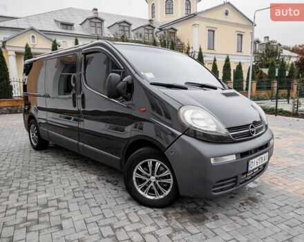 Черный Опель Виваро, объемом двигателя 1.9 л и пробегом 275 тыс. км за 8500 $, фото 1 на Automoto.ua