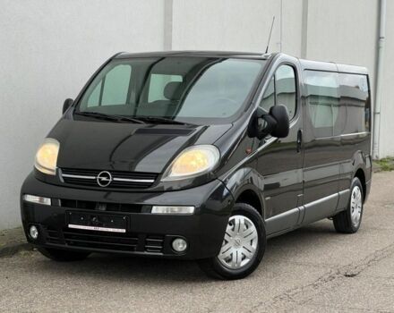 Черный Опель Виваро, объемом двигателя 1.9 л и пробегом 208 тыс. км за 3500 $, фото 1 на Automoto.ua