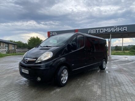 Черный Опель Виваро, объемом двигателя 1.9 л и пробегом 300 тыс. км за 9500 $, фото 1 на Automoto.ua
