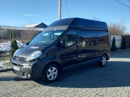 Черный Опель Виваро, объемом двигателя 2.5 л и пробегом 217 тыс. км за 8500 $, фото 1 на Automoto.ua