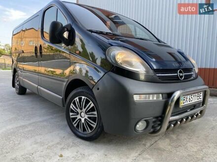 Чорний Опель Віваро, об'ємом двигуна 1.9 л та пробігом 319 тис. км за 7500 $, фото 1 на Automoto.ua