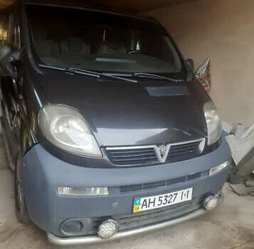 Черный Опель Виваро, объемом двигателя 1.9 л и пробегом 700 тыс. км за 8124 $, фото 1 на Automoto.ua