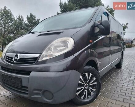 Чорний Опель Віваро, об'ємом двигуна 2 л та пробігом 241 тис. км за 9950 $, фото 1 на Automoto.ua