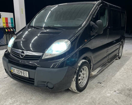 Чорний Опель Віваро, об'ємом двигуна 2.5 л та пробігом 438 тис. км за 10200 $, фото 1 на Automoto.ua