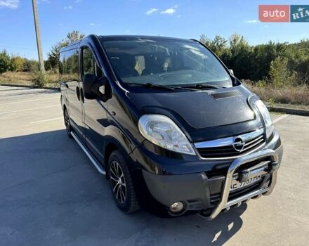 Черный Опель Виваро, объемом двигателя 2 л и пробегом 306 тыс. км за 8500 $, фото 1 на Automoto.ua