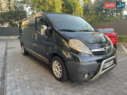 Чорний Опель Віваро, об'ємом двигуна 2 л та пробігом 262 тис. км за 8900 $, фото 1 на Automoto.ua