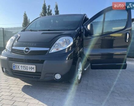 Черный Опель Виваро, объемом двигателя 2 л и пробегом 300 тыс. км за 11000 $, фото 1 на Automoto.ua