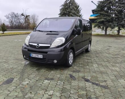 Черный Опель Виваро, объемом двигателя 2 л и пробегом 265 тыс. км за 12500 $, фото 1 на Automoto.ua