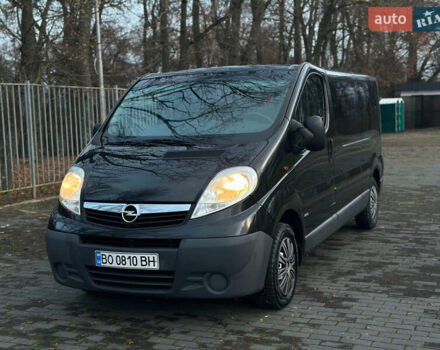 Черный Опель Виваро, объемом двигателя 2 л и пробегом 217 тыс. км за 10999 $, фото 1 на Automoto.ua