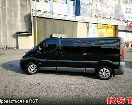 Черный Опель Виваро, объемом двигателя 2 л и пробегом 304 тыс. км за 15000 $, фото 1 на Automoto.ua