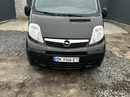 Черный Опель Виваро, объемом двигателя 2 л и пробегом 583 тыс. км за 10500 $, фото 1 на Automoto.ua