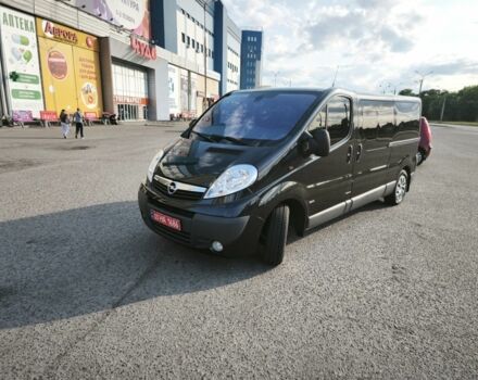 Черный Опель Виваро, объемом двигателя 2 л и пробегом 304 тыс. км за 15000 $, фото 1 на Automoto.ua