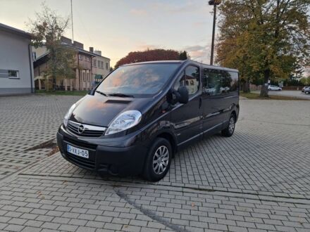 Черный Опель Виваро, объемом двигателя 2 л и пробегом 332 тыс. км за 8800 $, фото 1 на Automoto.ua