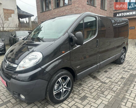 Черный Опель Виваро, объемом двигателя 2 л и пробегом 234 тыс. км за 12600 $, фото 1 на Automoto.ua