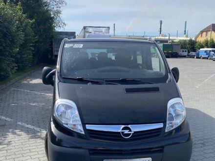 Черный Опель Виваро, объемом двигателя 2 л и пробегом 279 тыс. км за 13000 $, фото 1 на Automoto.ua