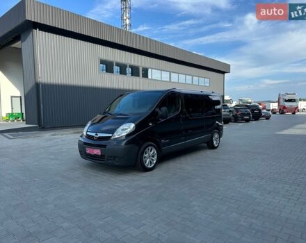 Черный Опель Виваро, объемом двигателя 2 л и пробегом 307 тыс. км за 15650 $, фото 1 на Automoto.ua