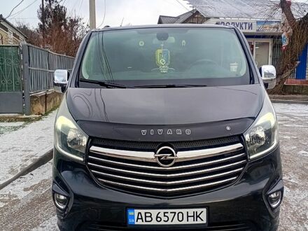 Черный Опель Виваро, объемом двигателя 1.6 л и пробегом 210 тыс. км за 15500 $, фото 1 на Automoto.ua