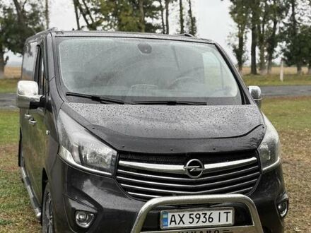 Опель Виваро 2015 в Красноград на Automoto.ua Черный Опель Виваро, объемом двигателя 1.6 л и пробегом 200 тыс. км за 14300 $, фото 1 на Automoto.ua