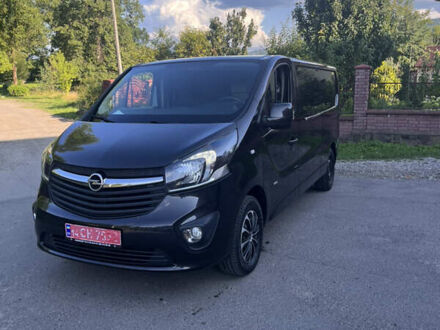 Чорний Опель Віваро, об'ємом двигуна 1.6 л та пробігом 313 тис. км за 12150 $, фото 1 на Automoto.ua