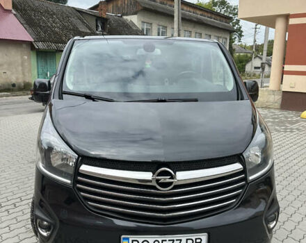 Черный Опель Виваро, объемом двигателя 1.6 л и пробегом 245 тыс. км за 15850 $, фото 1 на Automoto.ua