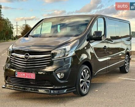 Черный Опель Виваро, объемом двигателя 1.6 л и пробегом 200 тыс. км за 17500 $, фото 1 на Automoto.ua